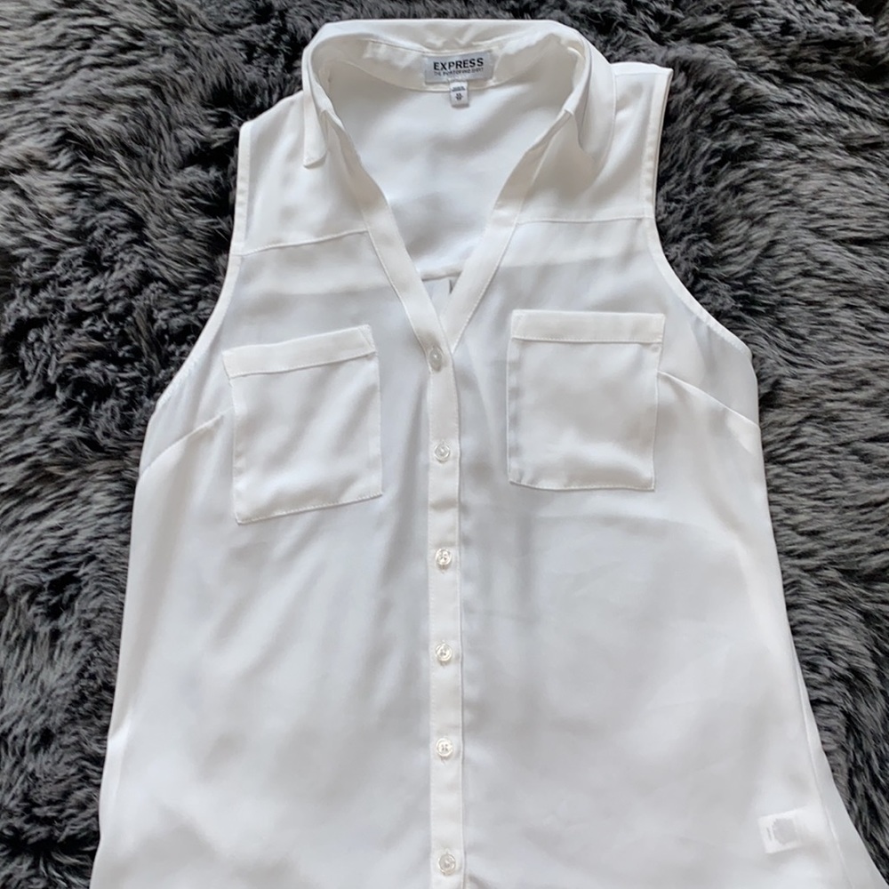 Express Button-up Blouse - Picture 3 of 8